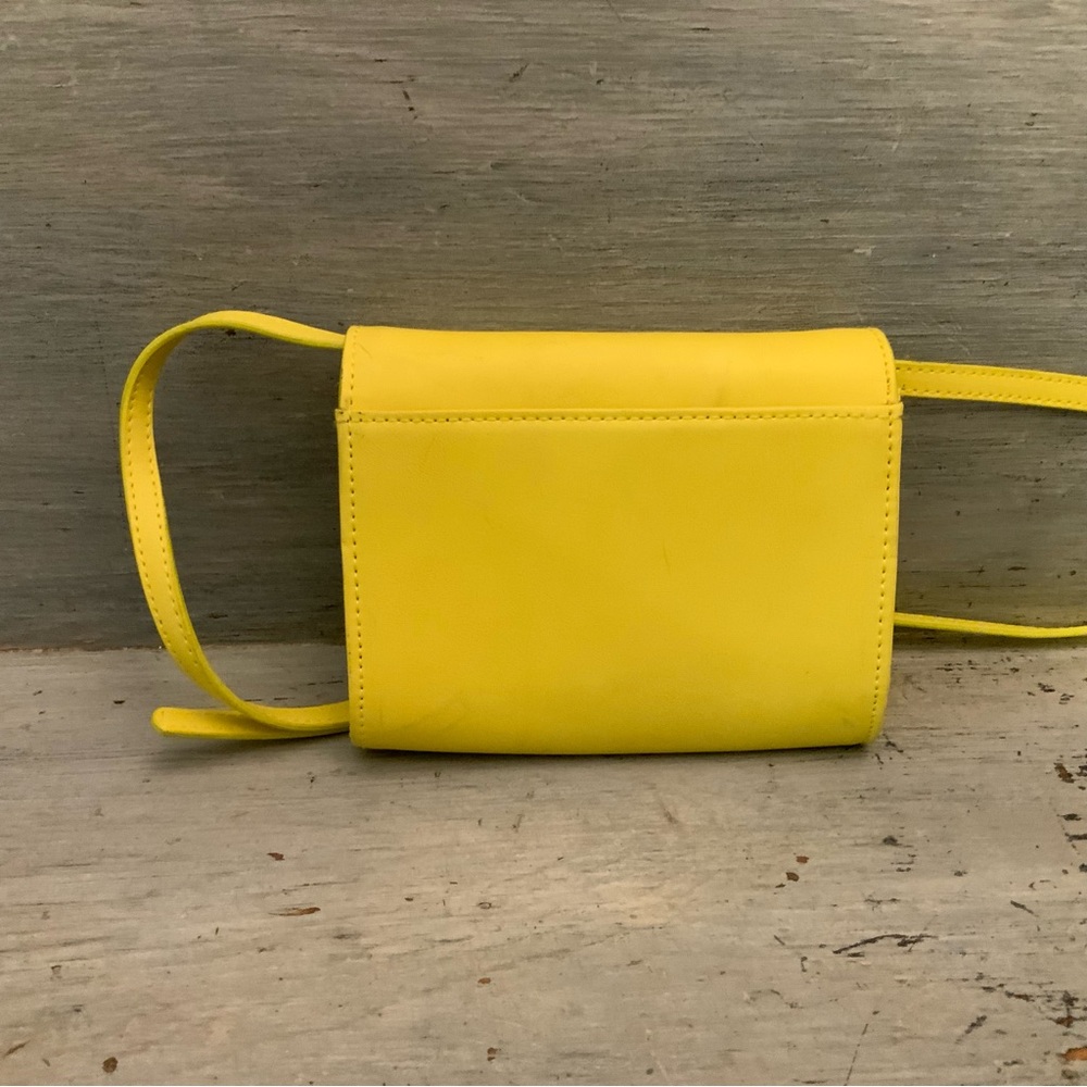 Stella & Dot Nolita Electric Yellow Sidekick Crossbody Bag Purse‎ 6x5x1 GC - Picture 6 of 8